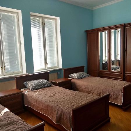 Хостел Lutsk G84 Extérieur photo